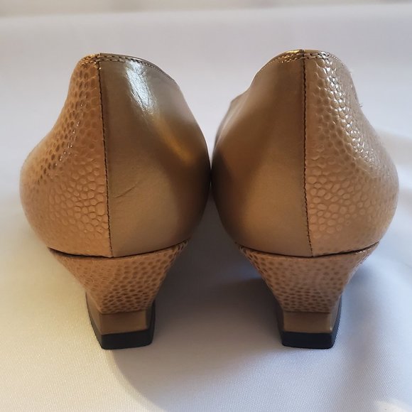 Stuart Weitzman Gold with Several Gold Details and Mesh Size 8 - Picture 11 of 13
